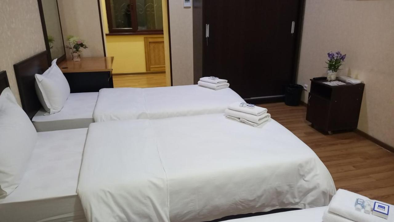 Hayot Hostel Ташкент Екстериор снимка